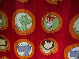 2 schöne Vorhänge für`s Kinderzimmer